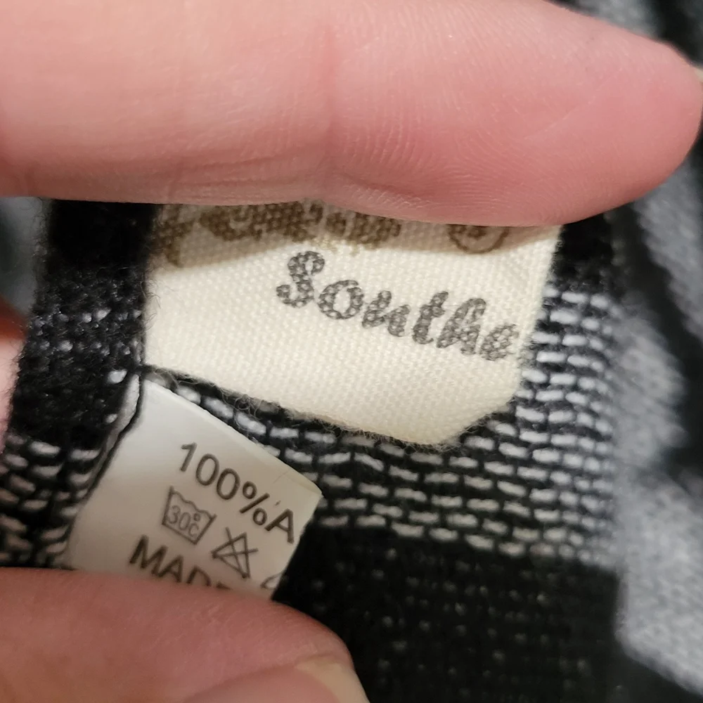 Southern Stitch Women's Leopard Knit Woven Poncho Cape O/S Black Gray Fringe - Picture 10 of 12